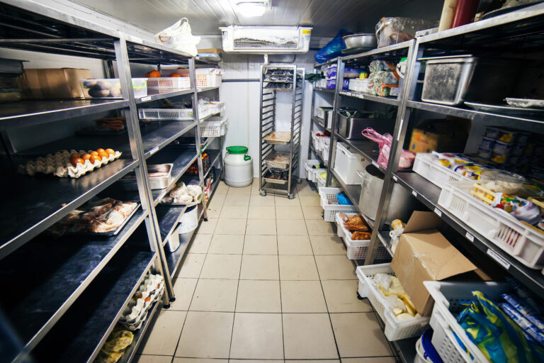 Restaurant & Takeaway Insurance Tips – How To Store Stock Safely