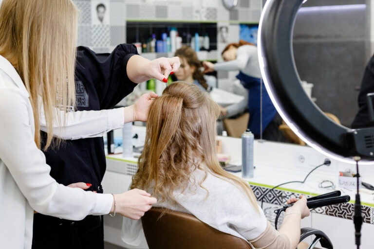 Are Apprenticeships in Hair Salons Dying out?